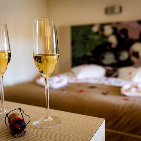 Evasion Romantique - Séjour Prestige <br> 2 Personnes – Image 5